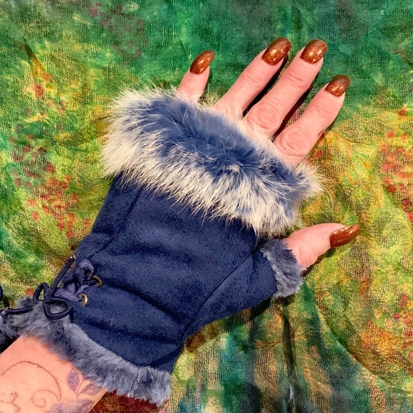 🌷NWT Leather/rabbit fur handwarmers